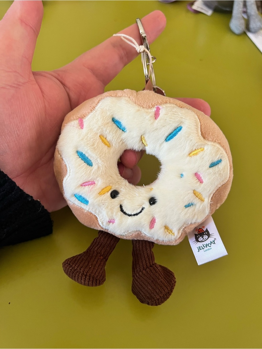 DONUT PLUSH KEYCHAIN